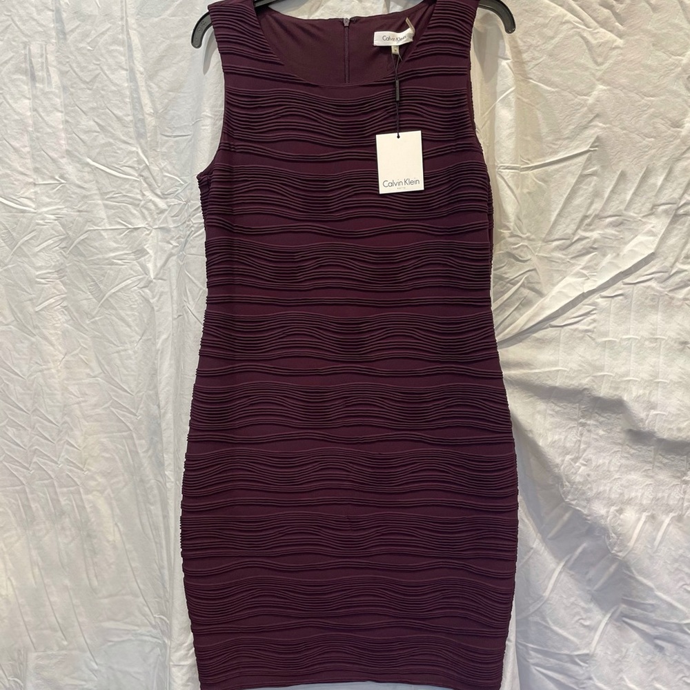 Calvin Klein size M burgundy sheath dress NWT